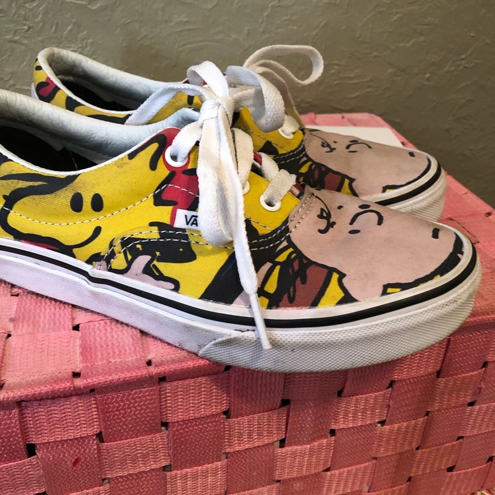Vans - Picture 2 of 5